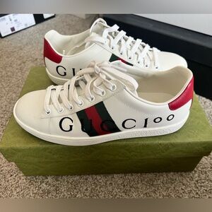 Gucci Sneakers
